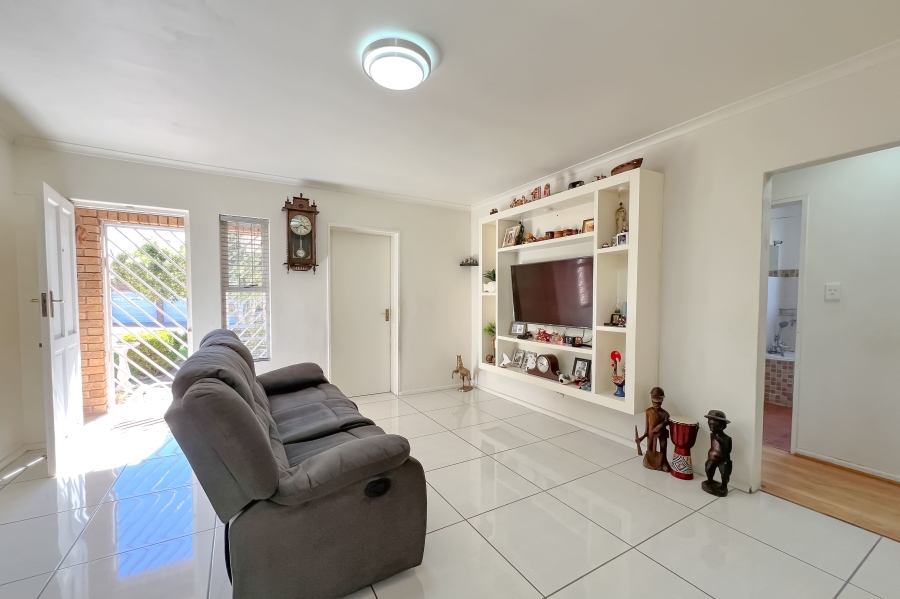 3 Bedroom Property for Sale in Protea Heights Western Cape